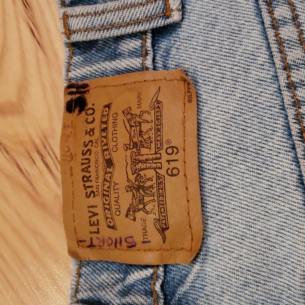 Vintage Levi's 619 Jeans